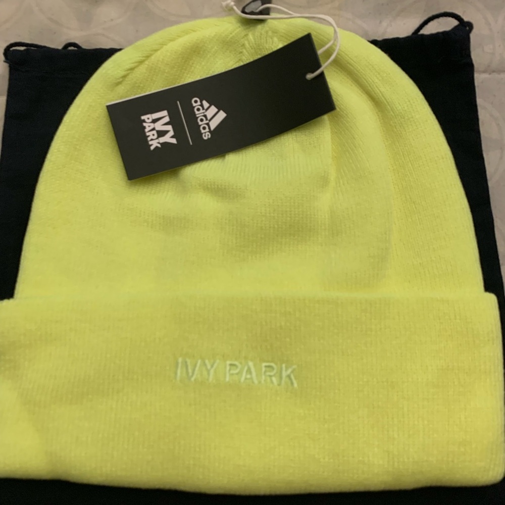 Ivy Park Beanie* - Yellow